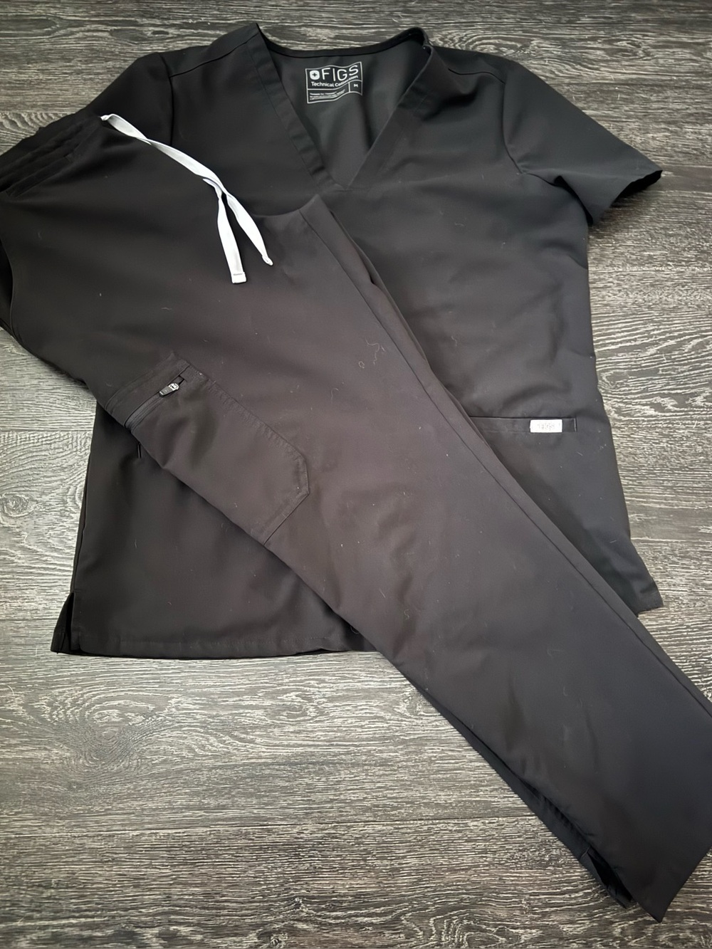 Figs Black Scrub Set. M/MP. Great Condition!